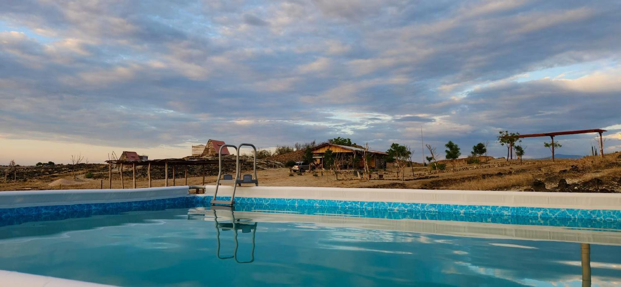Mana Star Lounge Hotel Villavieja Exterior photo